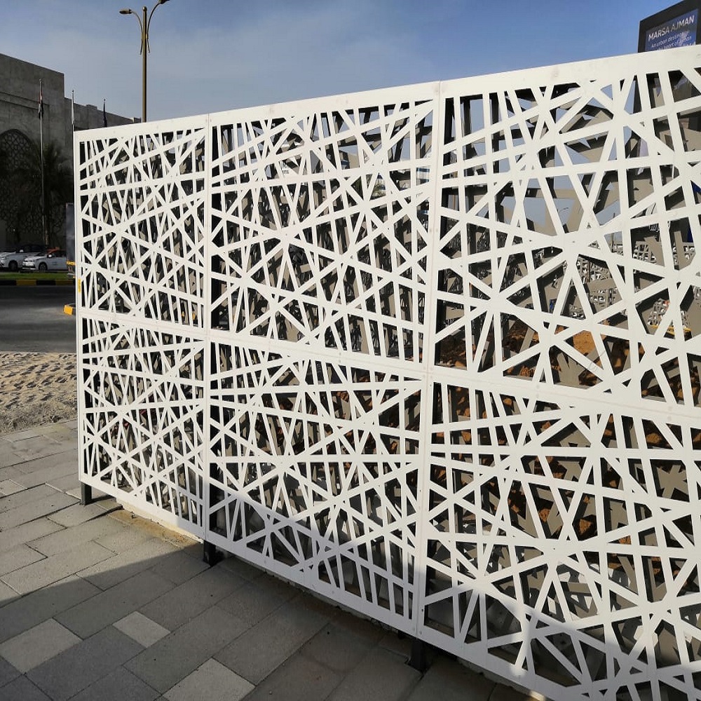 Royal tents and shades fencing